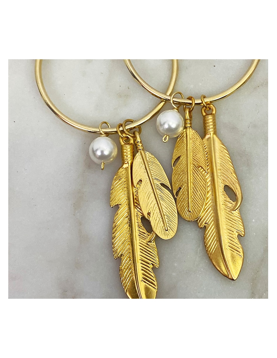 Aretes de aro con acabado baño de oro 18 K perla 6