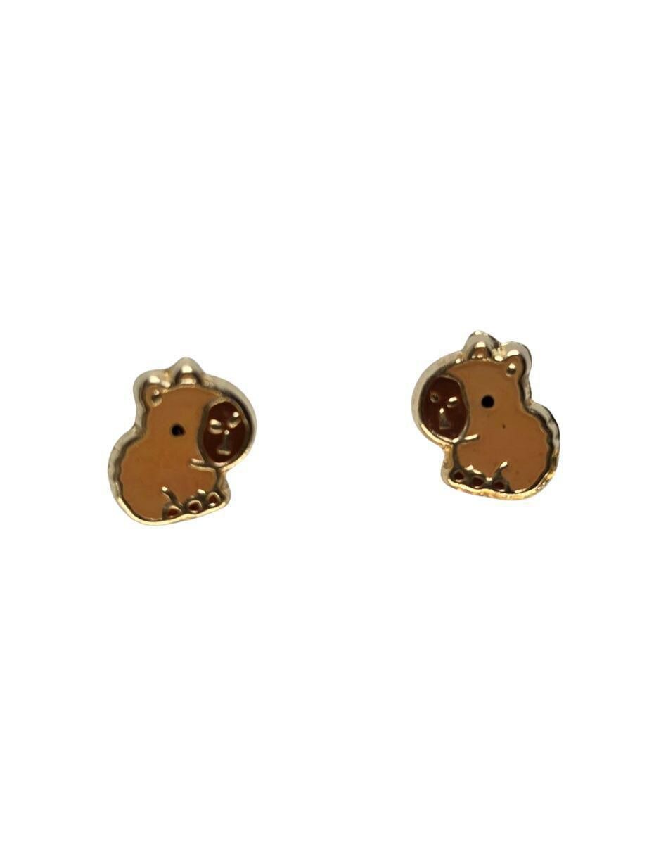 Broqueles de capibara de oro 10 K con acabado esmaltado Broqueles de capibara de oro 10 K con acabado esmaltado