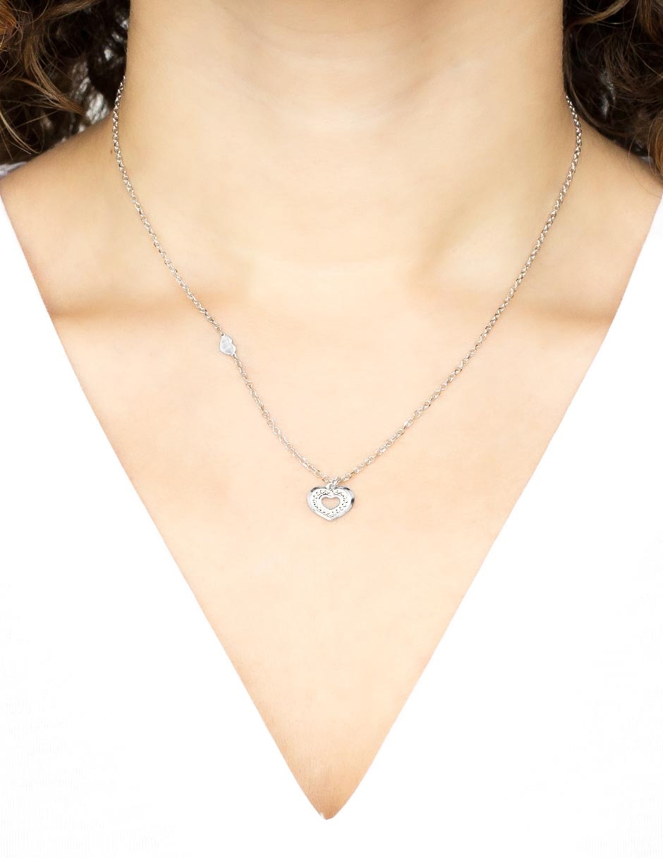 Collar con dije de corazón de plata P 925 Collar con dije de corazón de plata P 925