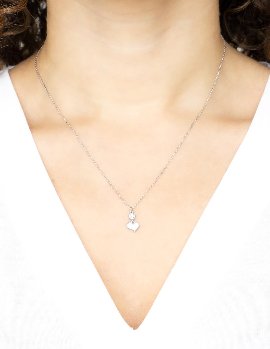 Collar de corazón de plata