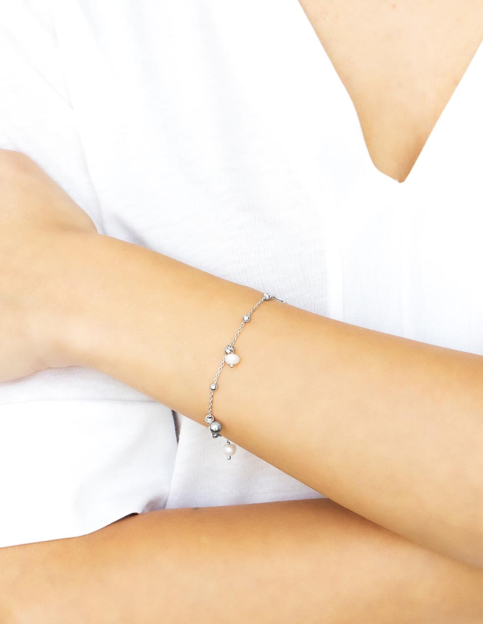 Pulsera de plata con perla de agua p 925 con acabado baño rodio