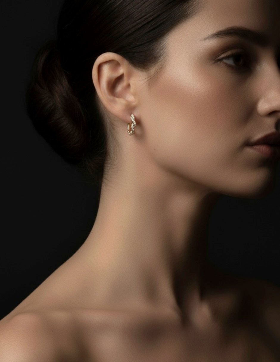 Aretes Riccardo Orsato de oro 14 K con acabado baño de oro zirconia