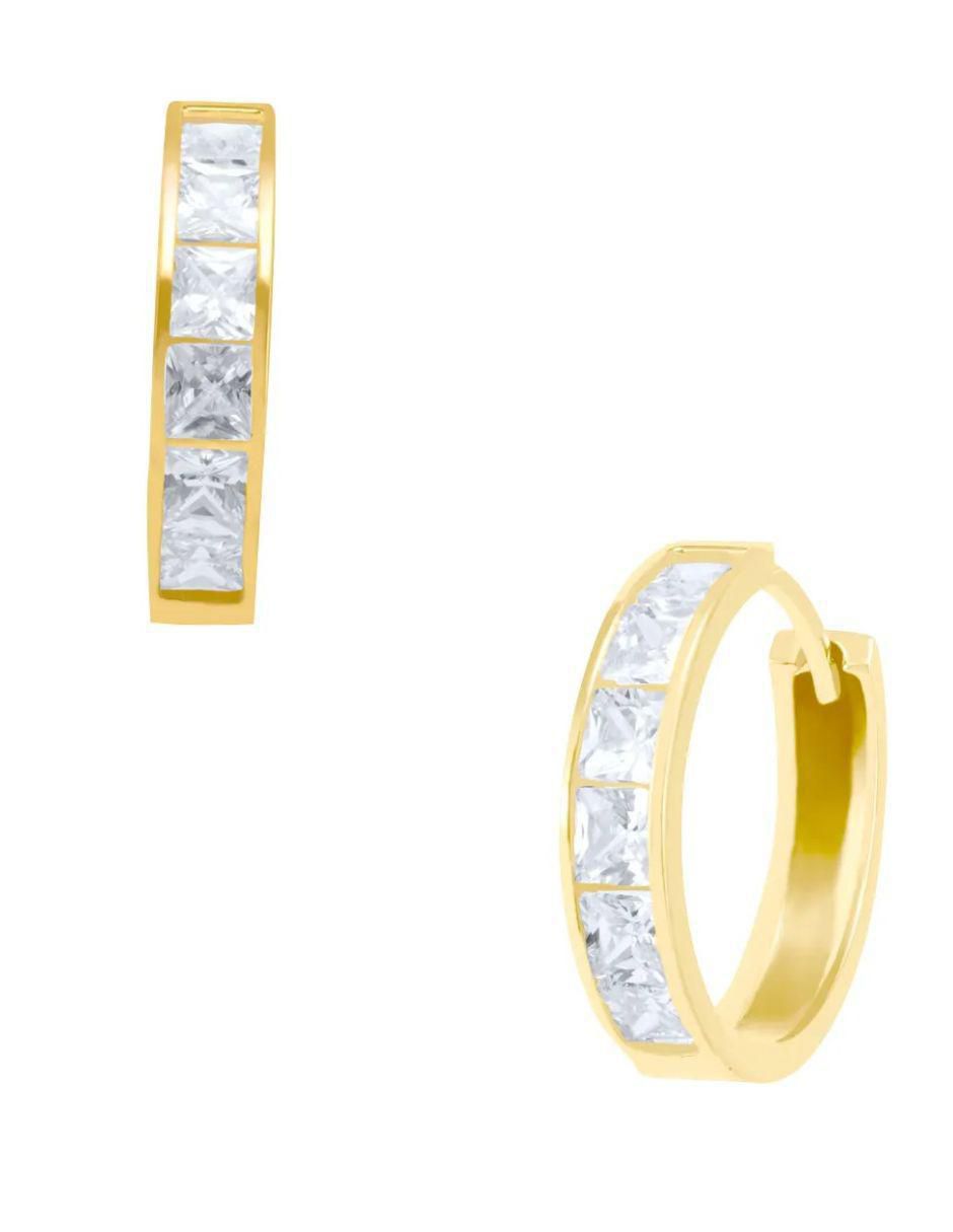 Arracadas de oro amarillo 14 K con acabado pavé Arracadas de oro amarillo 14 K con acabado pavé