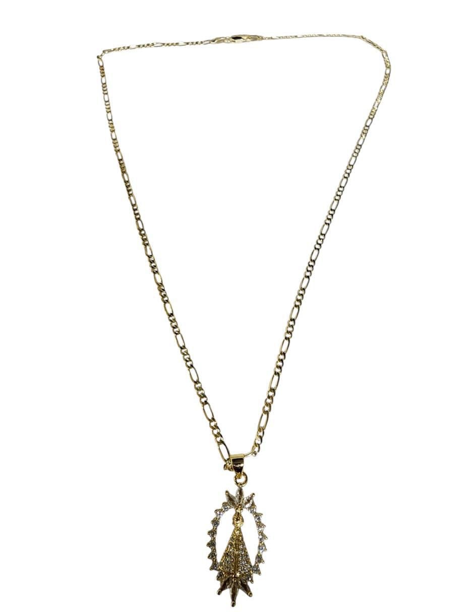 Collar con dije Virgen de Juquila de ovalado de oro laminado 14 K 4