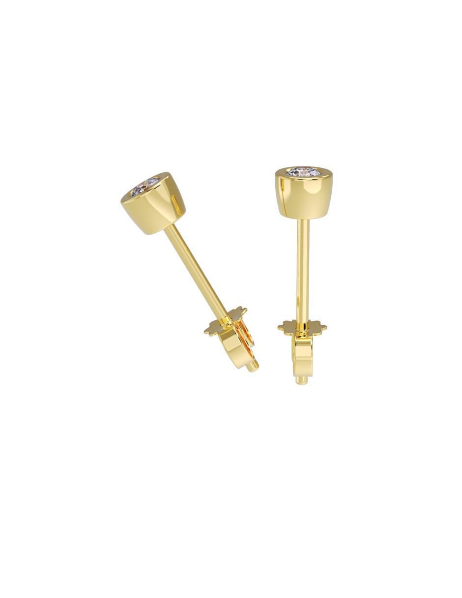 Set de aretes redondos de oro 14 K con acabado pulido 3