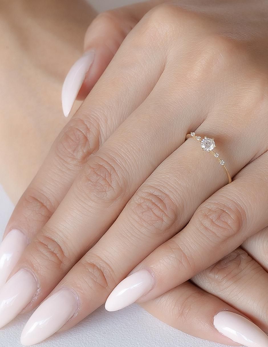 Anillo 10 k de oro zirconia brillante 3