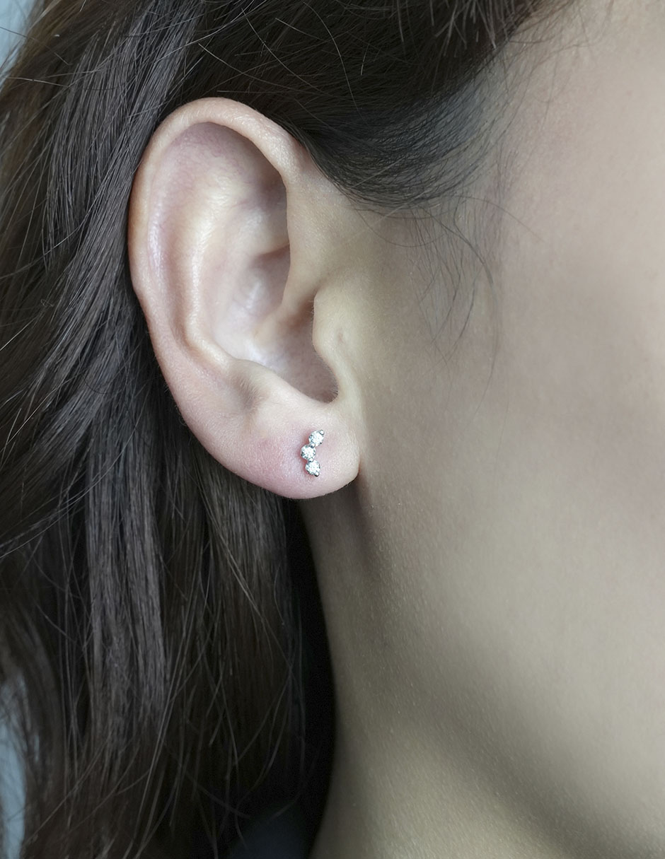 Broqueles de oro 14 K con acabado pavé diamante