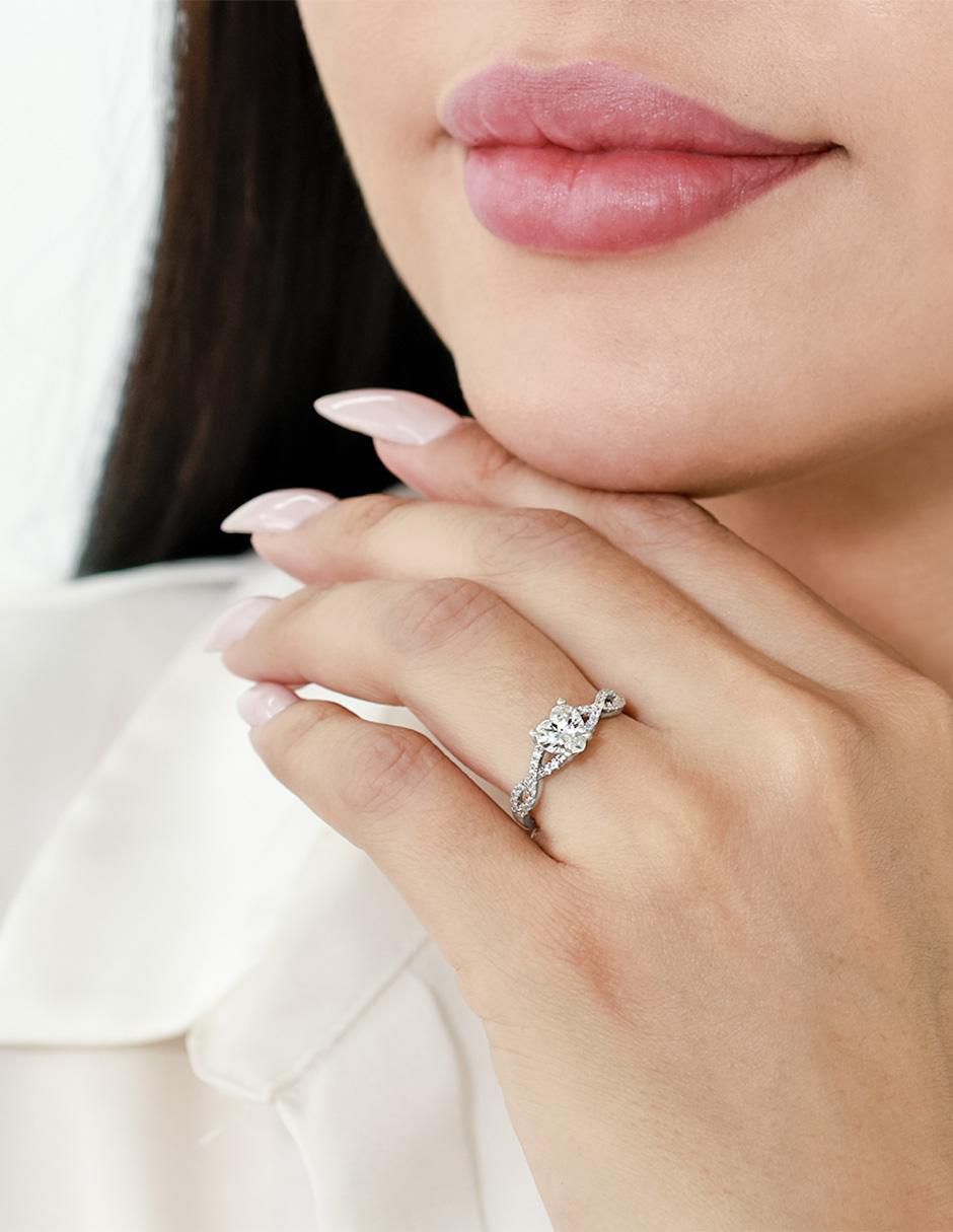 Anillo de compromiso 14 k Eternidad 4