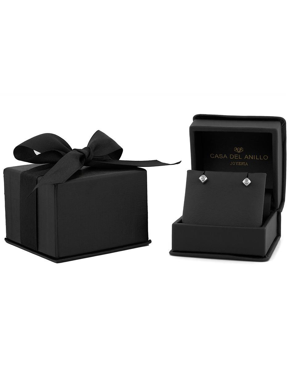 Broqueles de cubo de oro 14 K con acabado liso zirconia Broqueles de cubo de oro 14 K con acabado liso zirconia