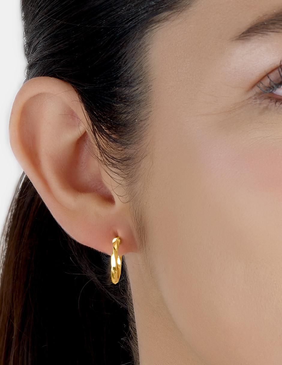 Arracadas de oro amarillo 14 K con acabado liso 2