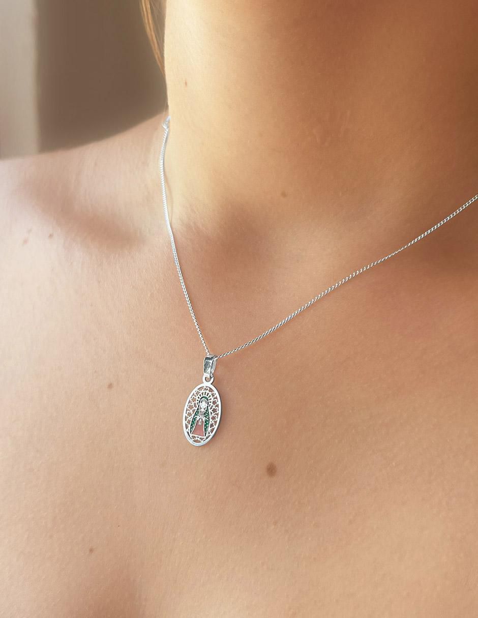 Collar con dije virgen de plata P 925 5