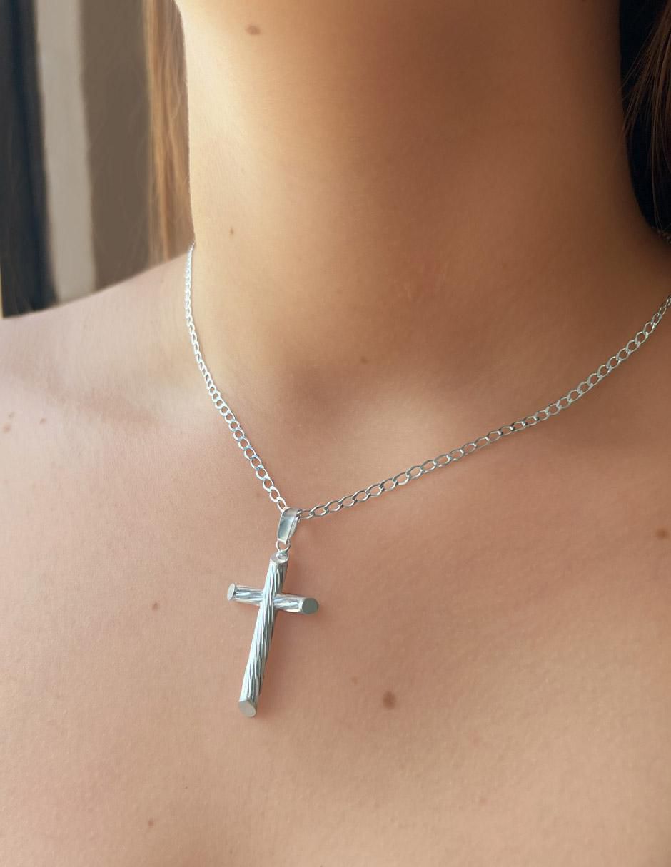Collar con dije cruz de plata P 925 4