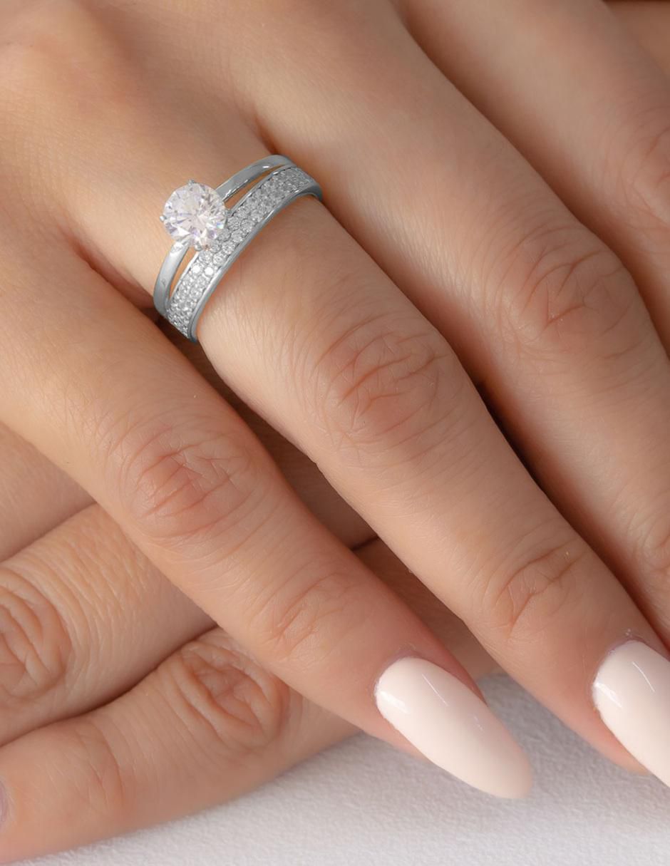 Anillo de compromiso 14 k 4