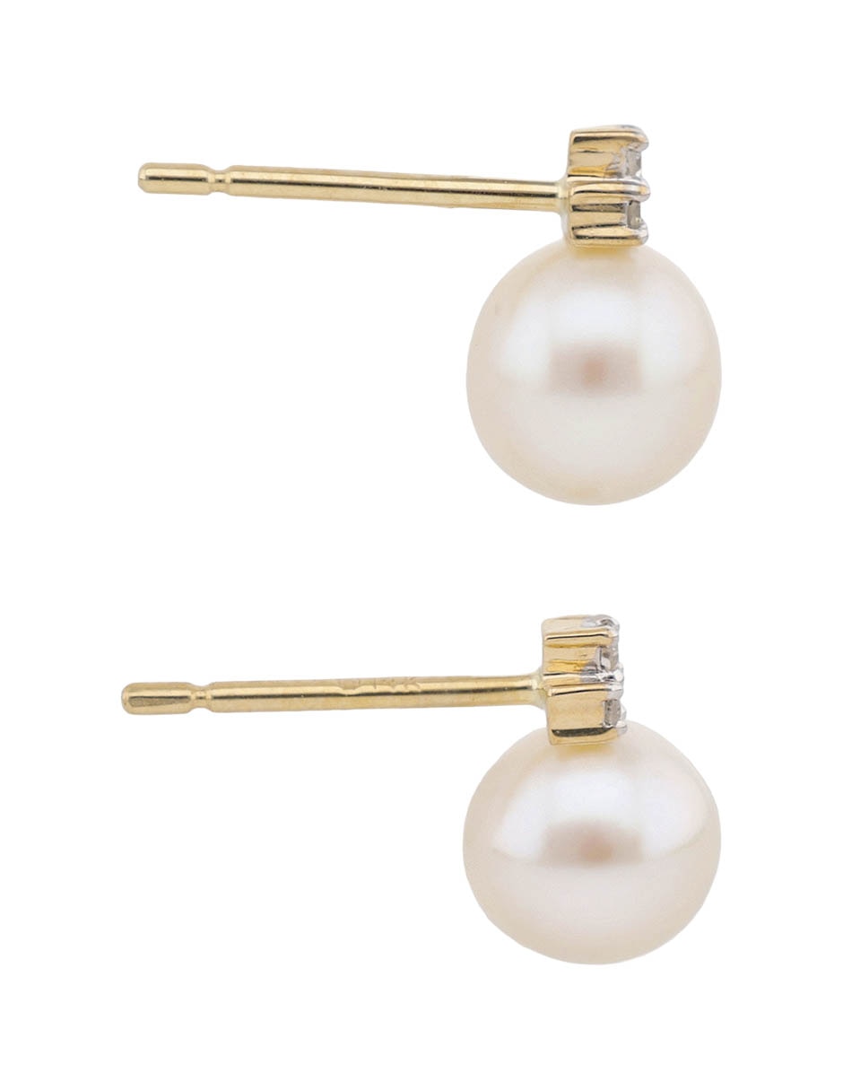 Aretes Cortos De Perla Con Acabado Brillante 2