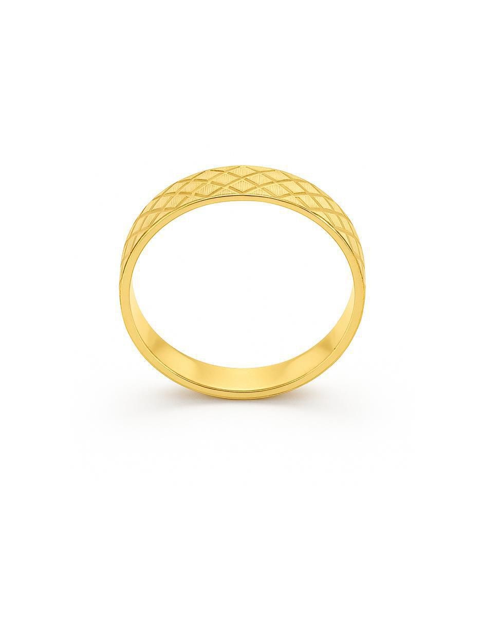 Anillo circular de oro pulido