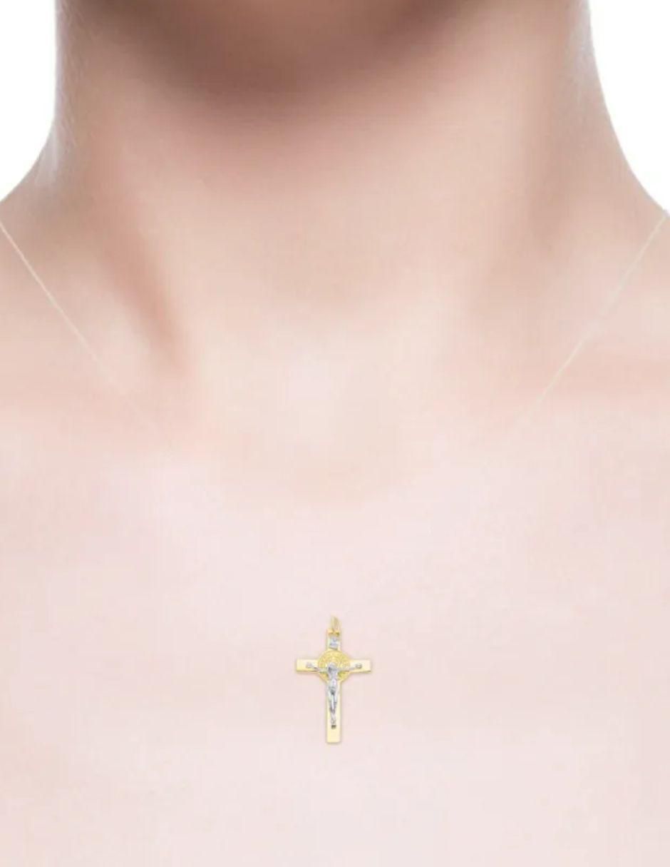 Dije de crucifijo de oro amarillo 14 K 2