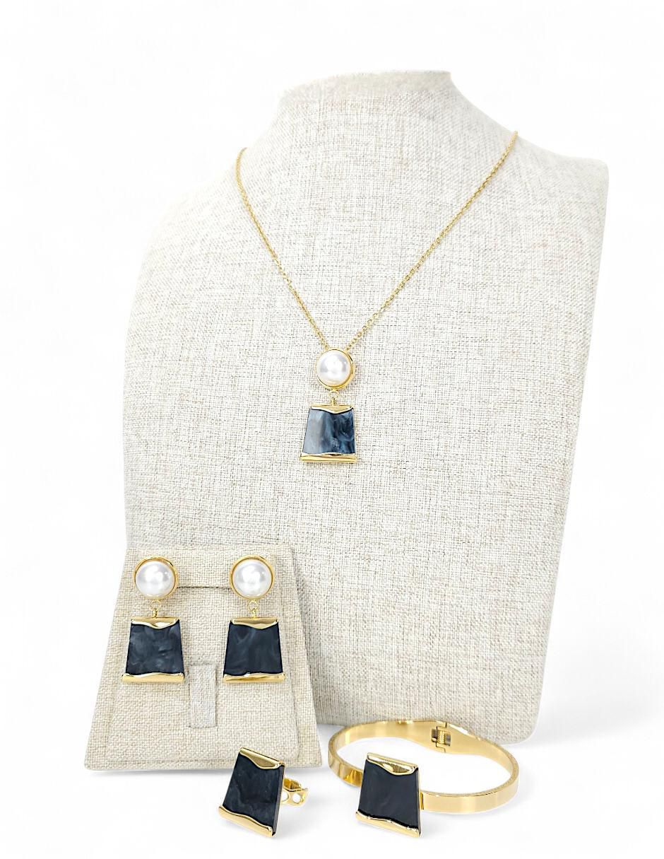 Collar, pulsera, anillo y aretes perla de cristal 11