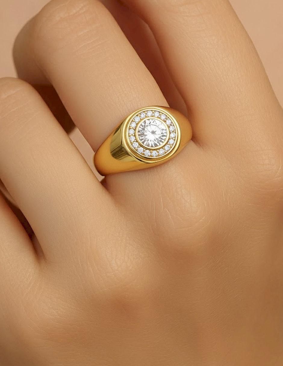 Anillo circular 10 k de oro zirconia pulido