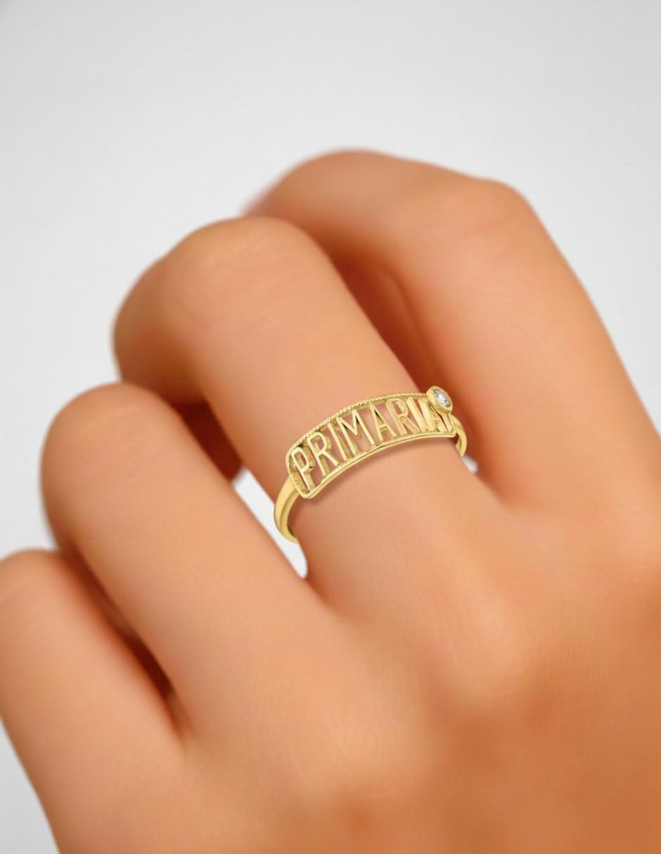 Anillo rectangular 10 k de oro zirconia pulido