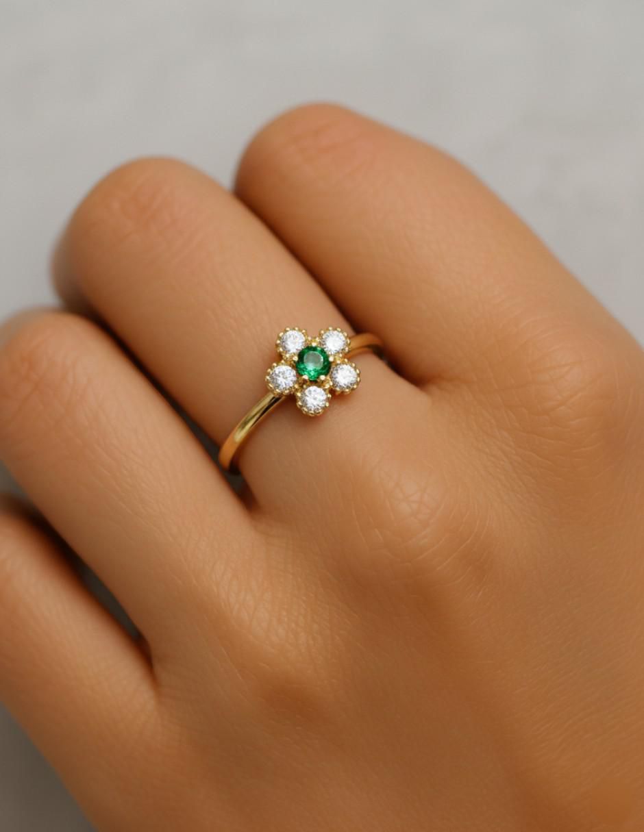 Anillo de flor 10 k de oro zirconia brillante