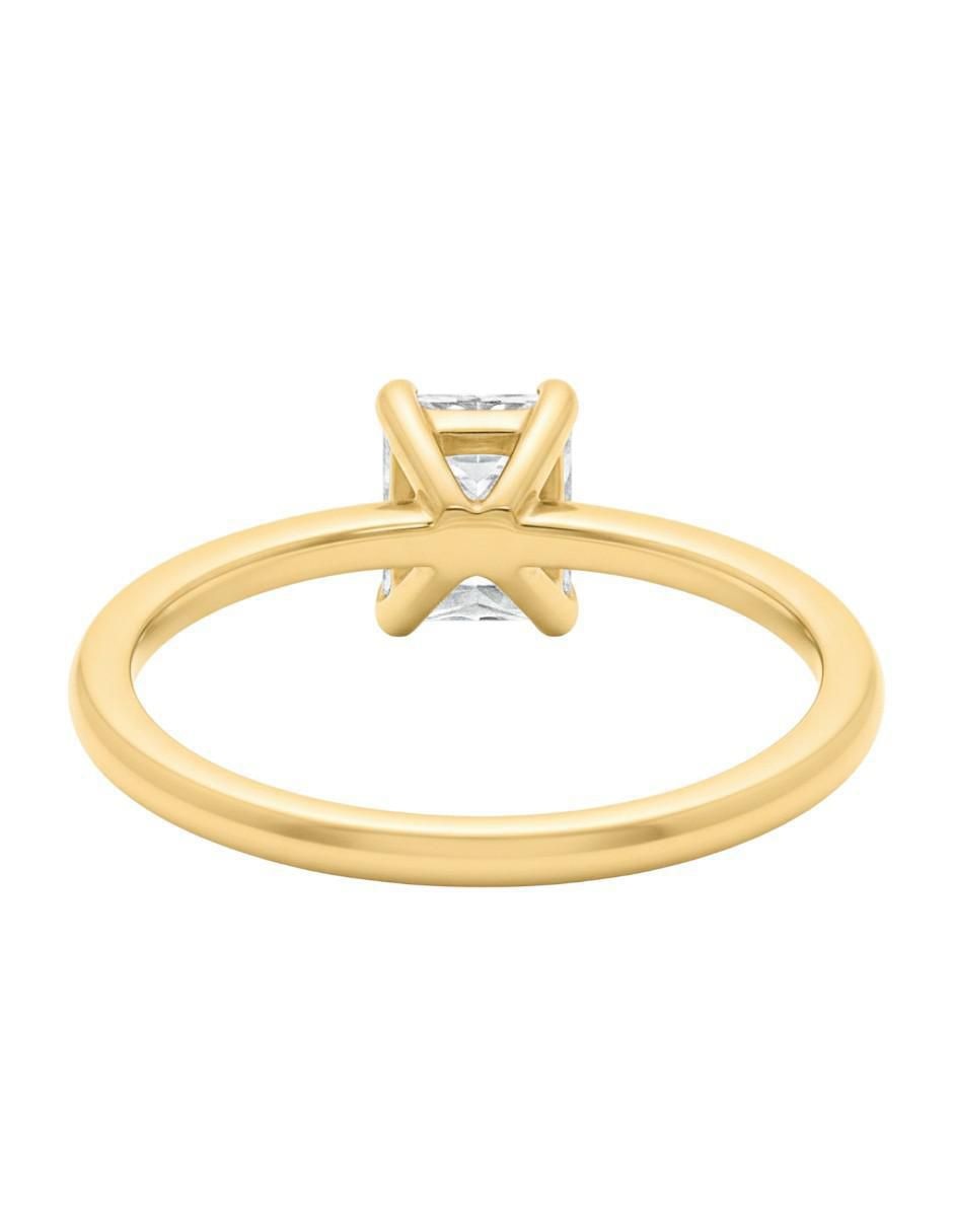Anillo circular 10 k de oro zirconia brillante