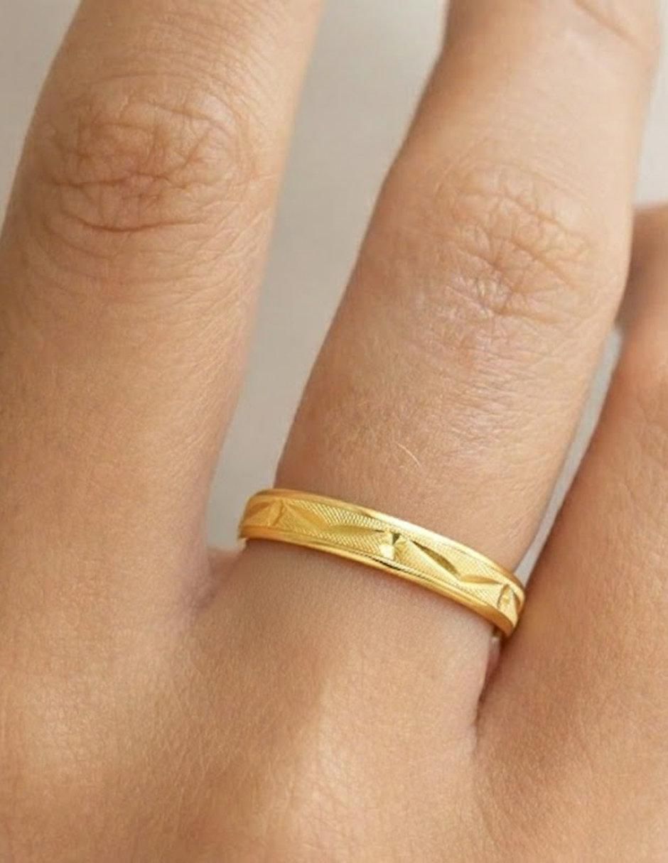 Anillo redondo 10 k de oro brillante 2
