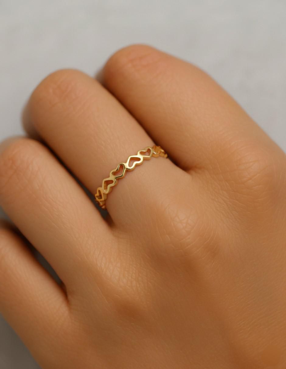 Anillo de corazón 10 k de oro brillante