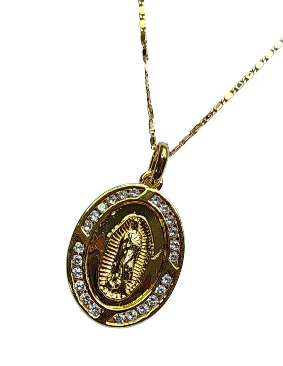Collar con dije de virgen de oro laminado 14 K 2
