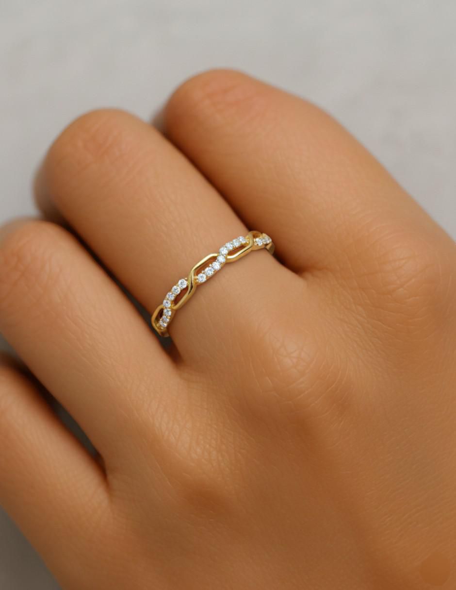 Anillo circular 10 k de oro zirconia brillante
