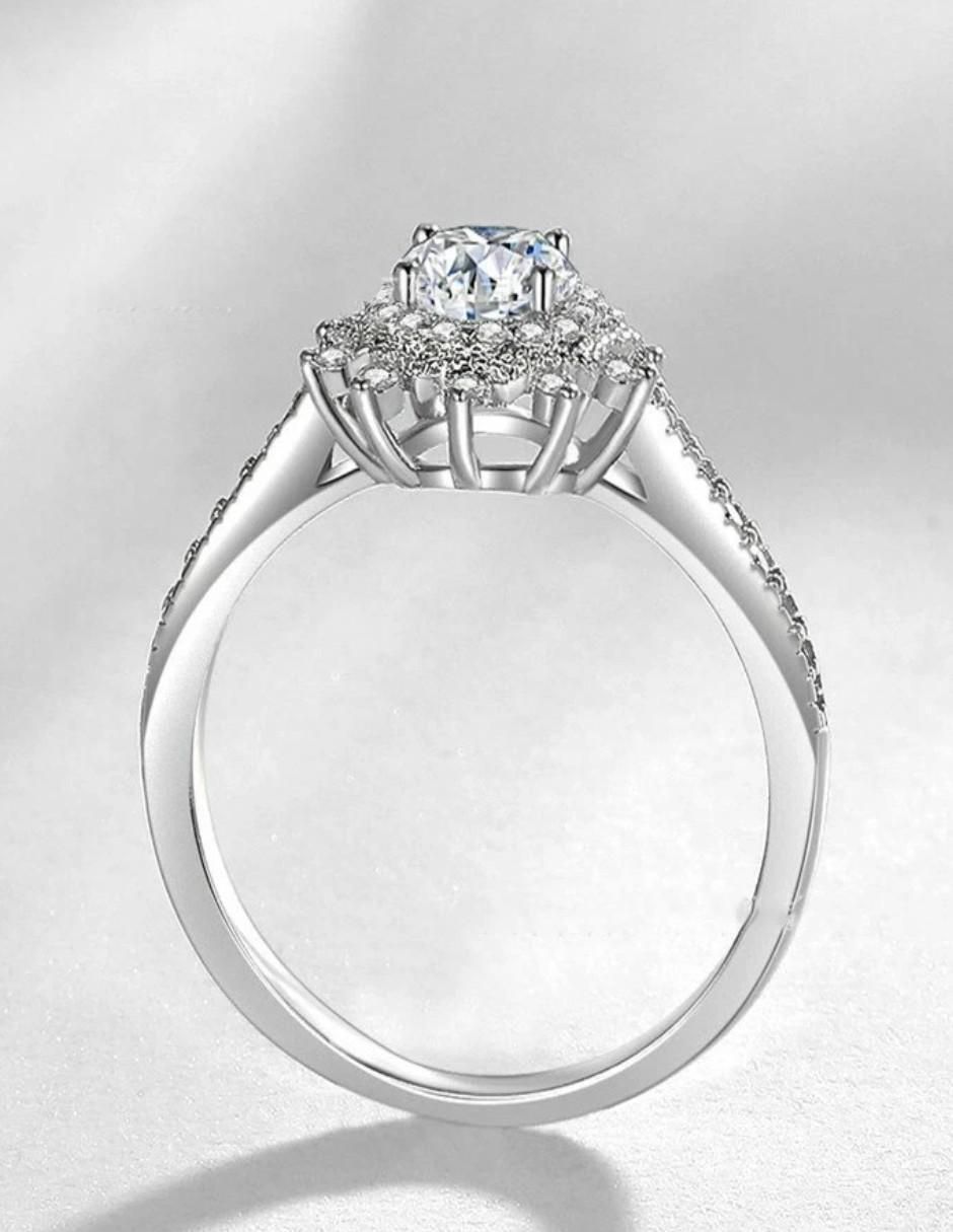 Anillo de compromiso de plata
