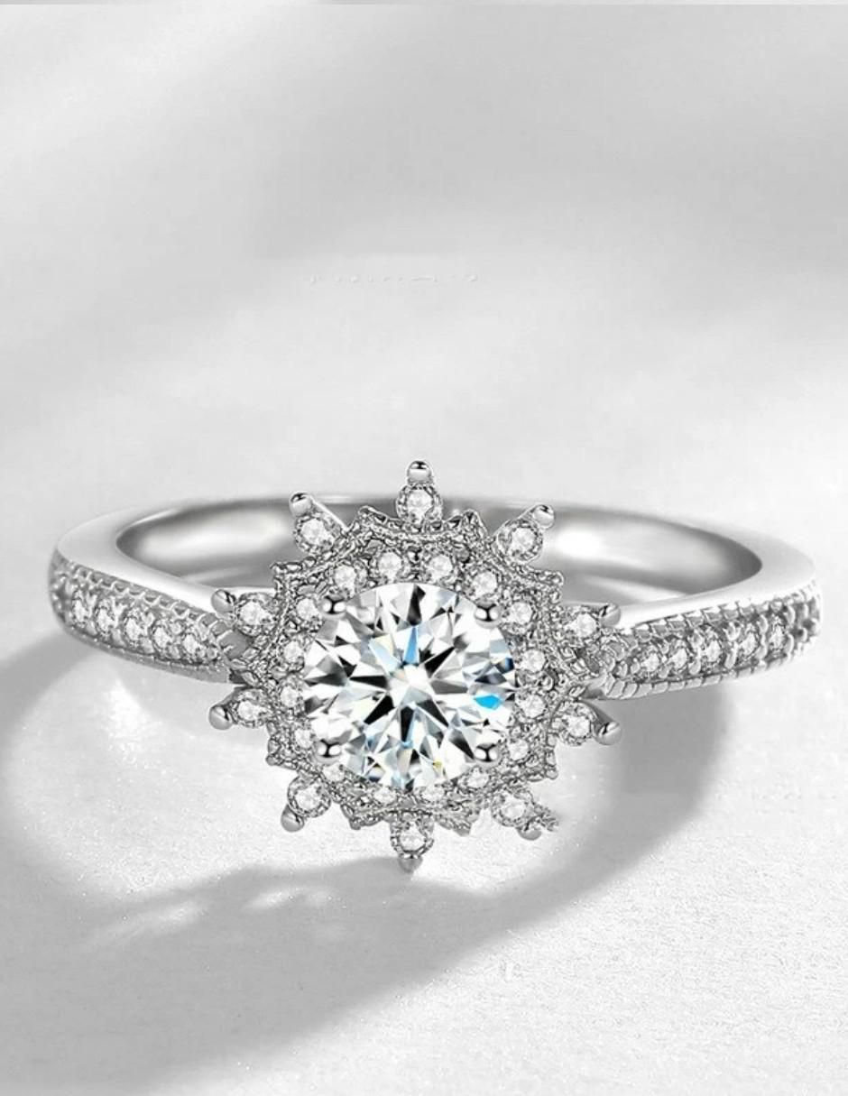 Anillo de compromiso de plata