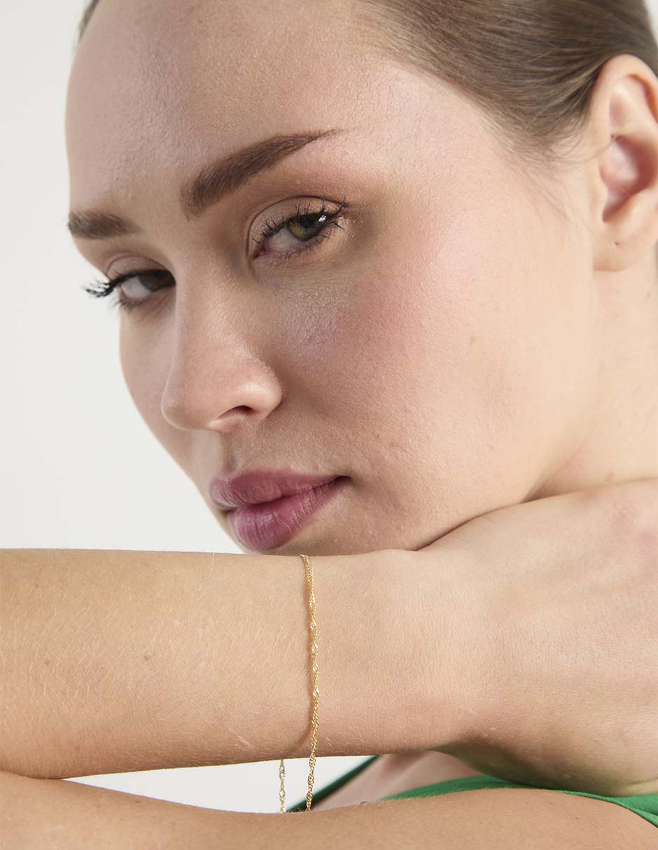 Pulsera de oro amarillo 14 k con acabado brillante 3