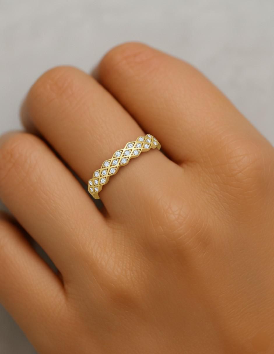 Anillo circular 10 k de oro amarillo zirconia brillante