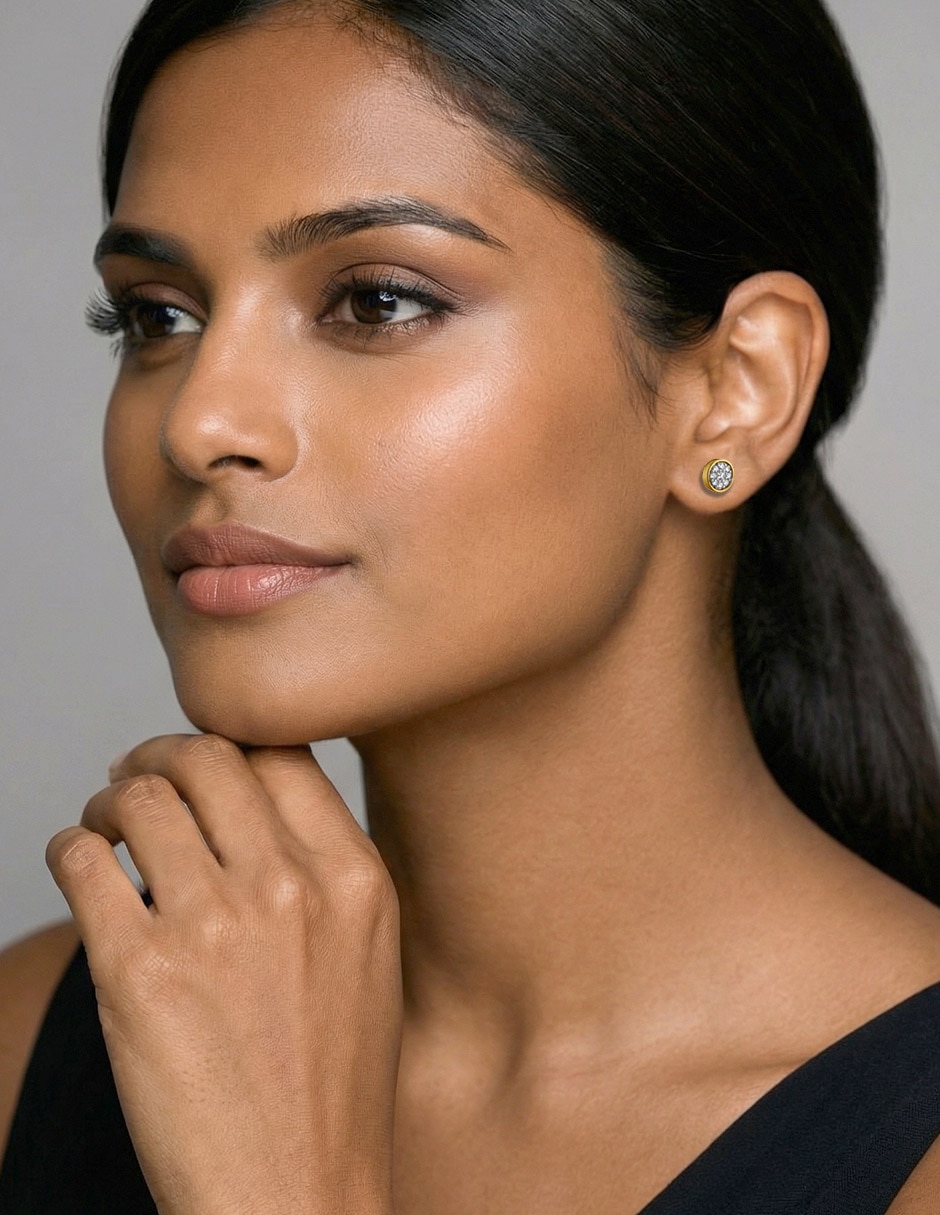 Aretes redondos de oro amarillo 14 K con acabado pavé diamante 4