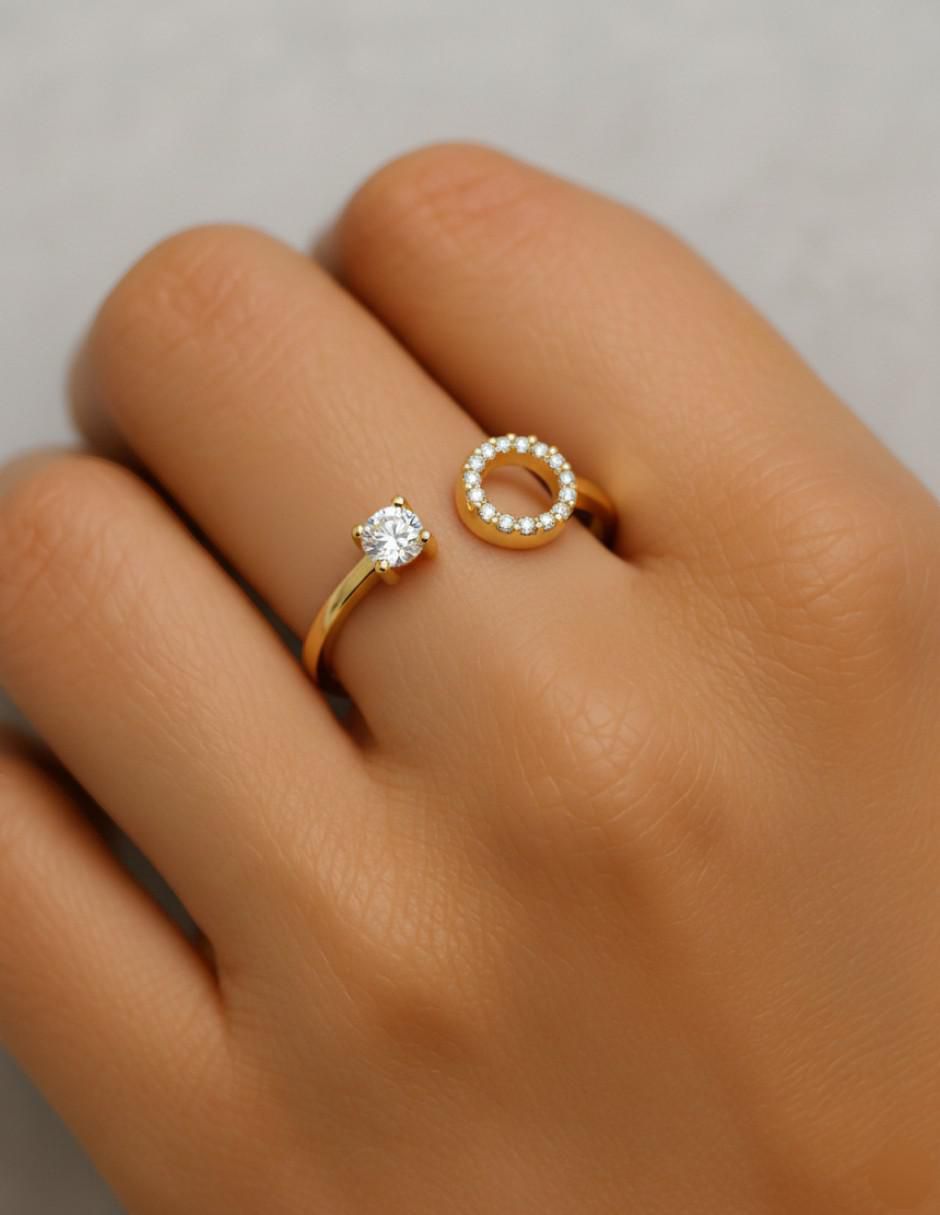 Anillo circular 10 k de oro amarillo zirconia brillante
