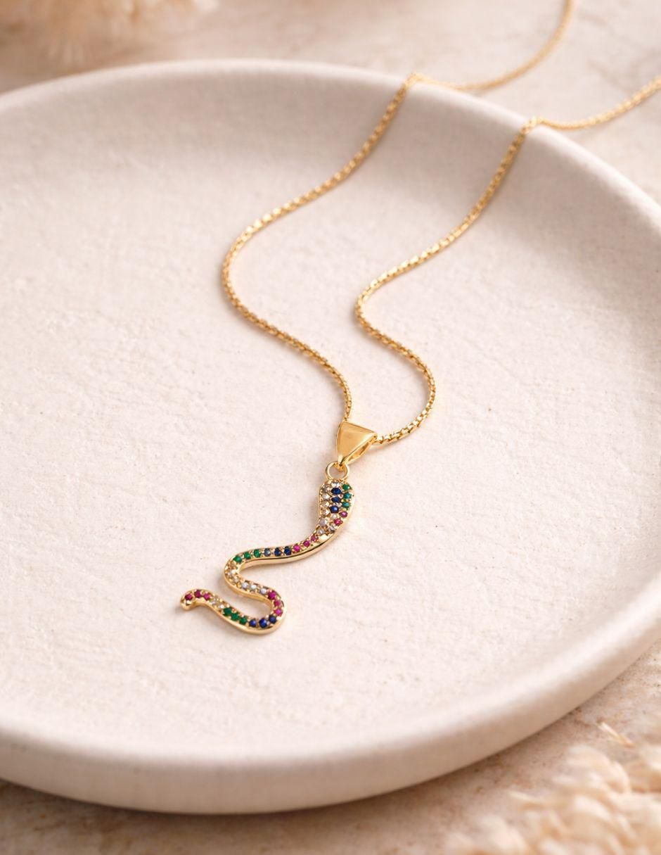 Collar con dije de serpiente Eter 2