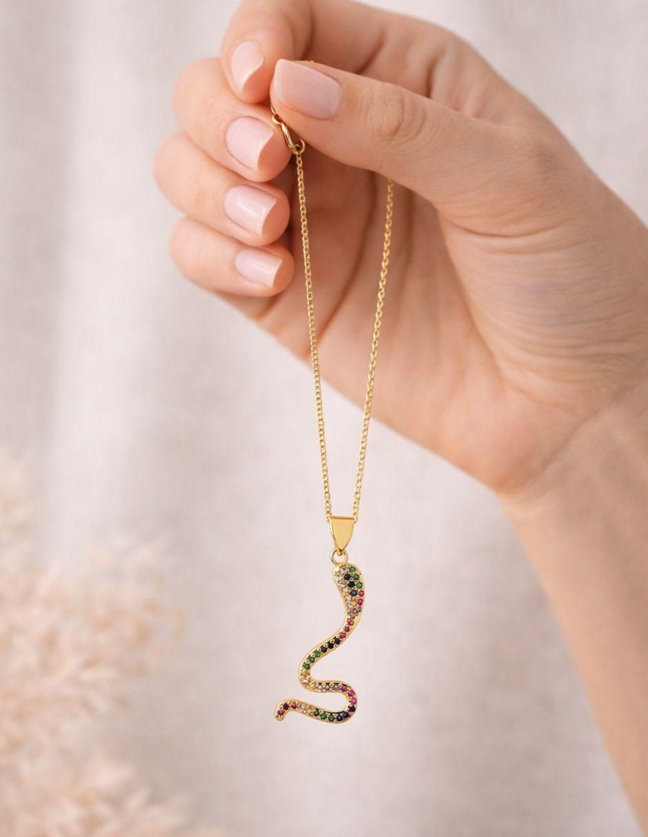 Collar con dije de serpiente Eter 3