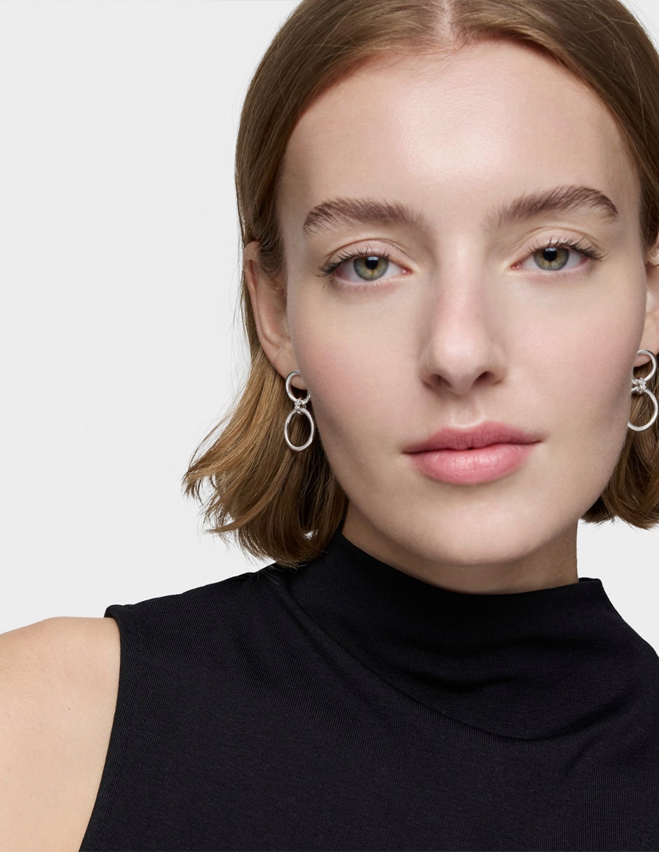 Aretes largos circulares Tous Straight de Plata P 925 con acabado brillante