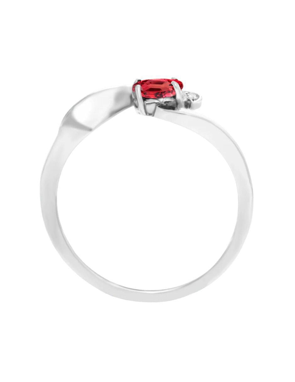 Anillo redondo Loris 14 k de oro rubí y diamante brillante 2