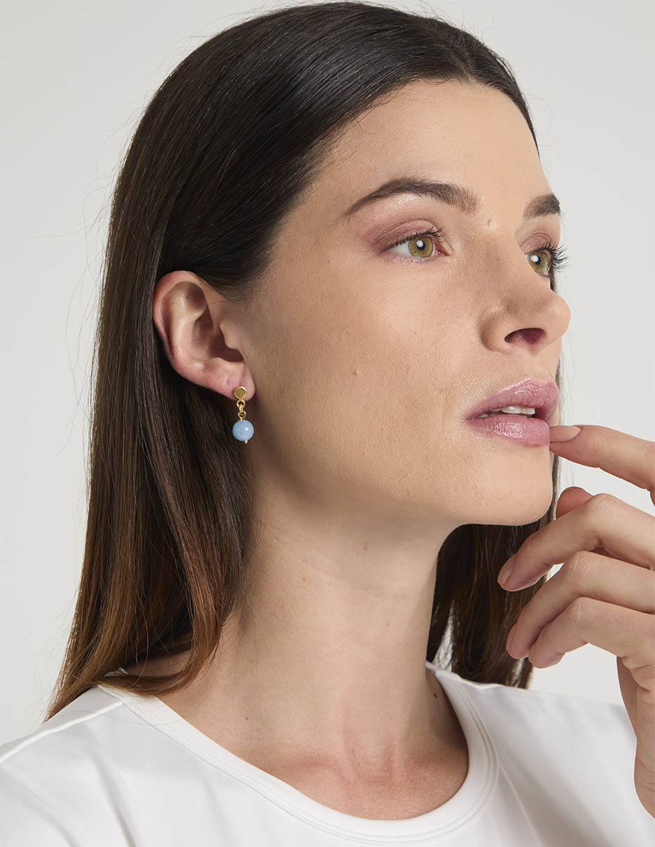 Aretes cortos de esfera e& fashion de plata p 925 con acabado baño de oro cuarzo 4