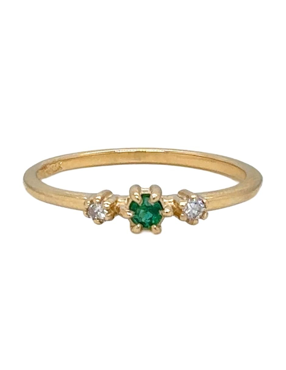 Anillo con gema redondo spring 14 k de oro amarillo esmeralda y diamante brillante