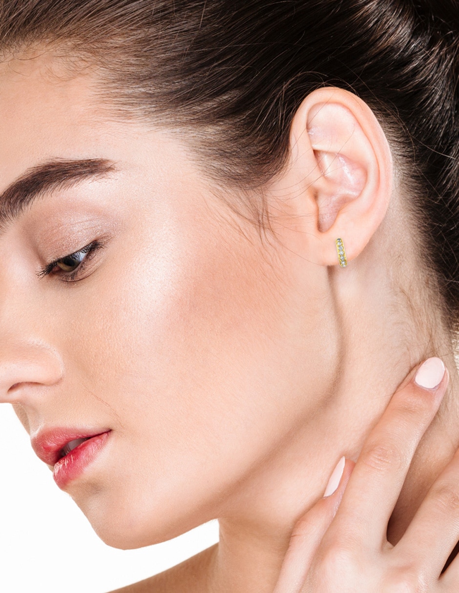 Broqueles Sabelli de oro amarillo 14 k con acabado pulido zirconia