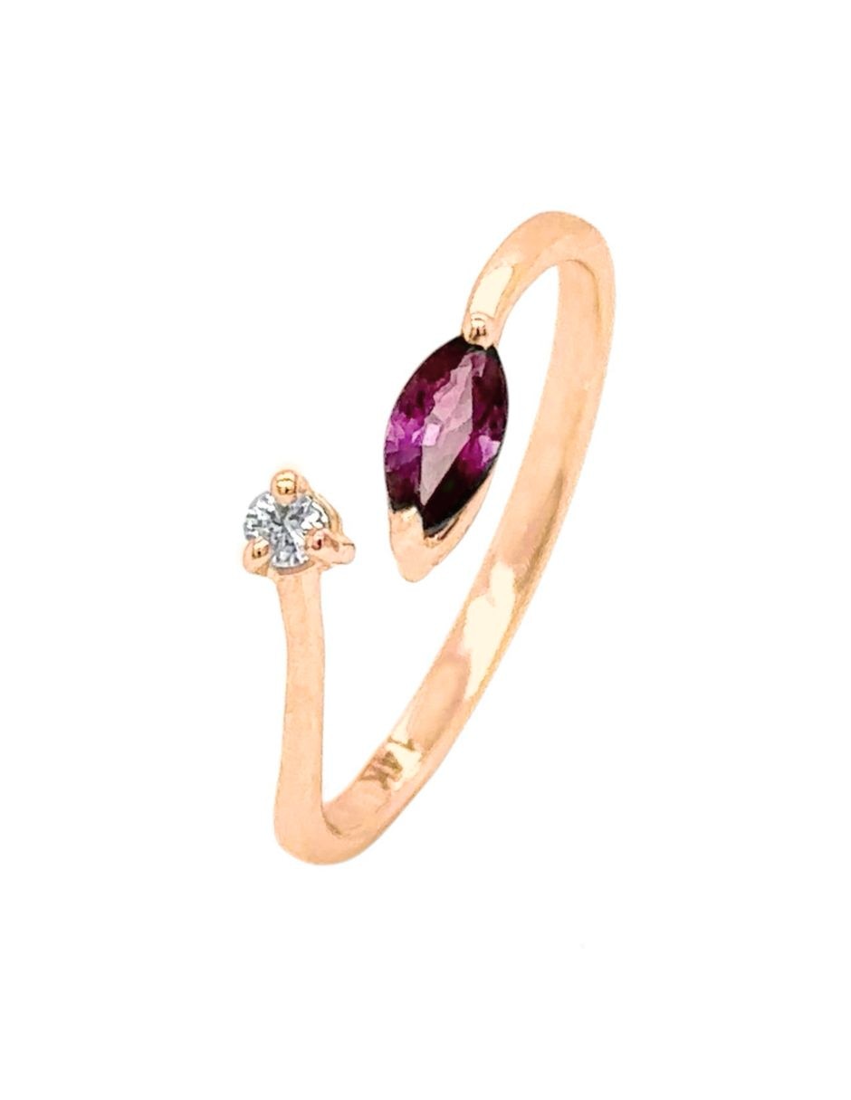 Anillo 14 k de oro rosa rubí y diamante brillante