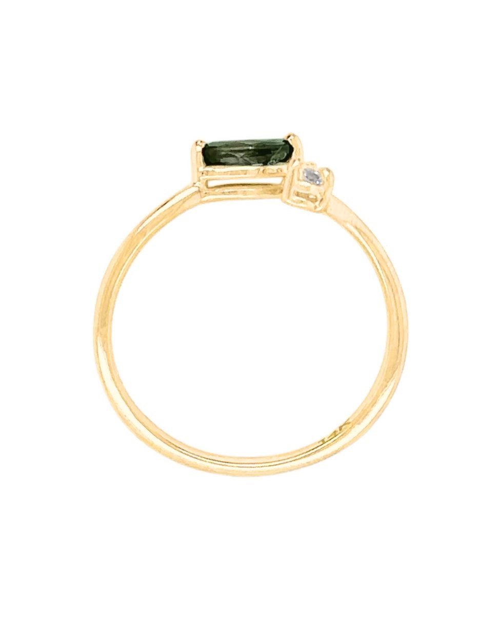 Anillo con gema 14 k de oro amarillo esmeralda y diamante brillante Anillo con gema 14 k de oro amarillo esmeralda y diamante brillante