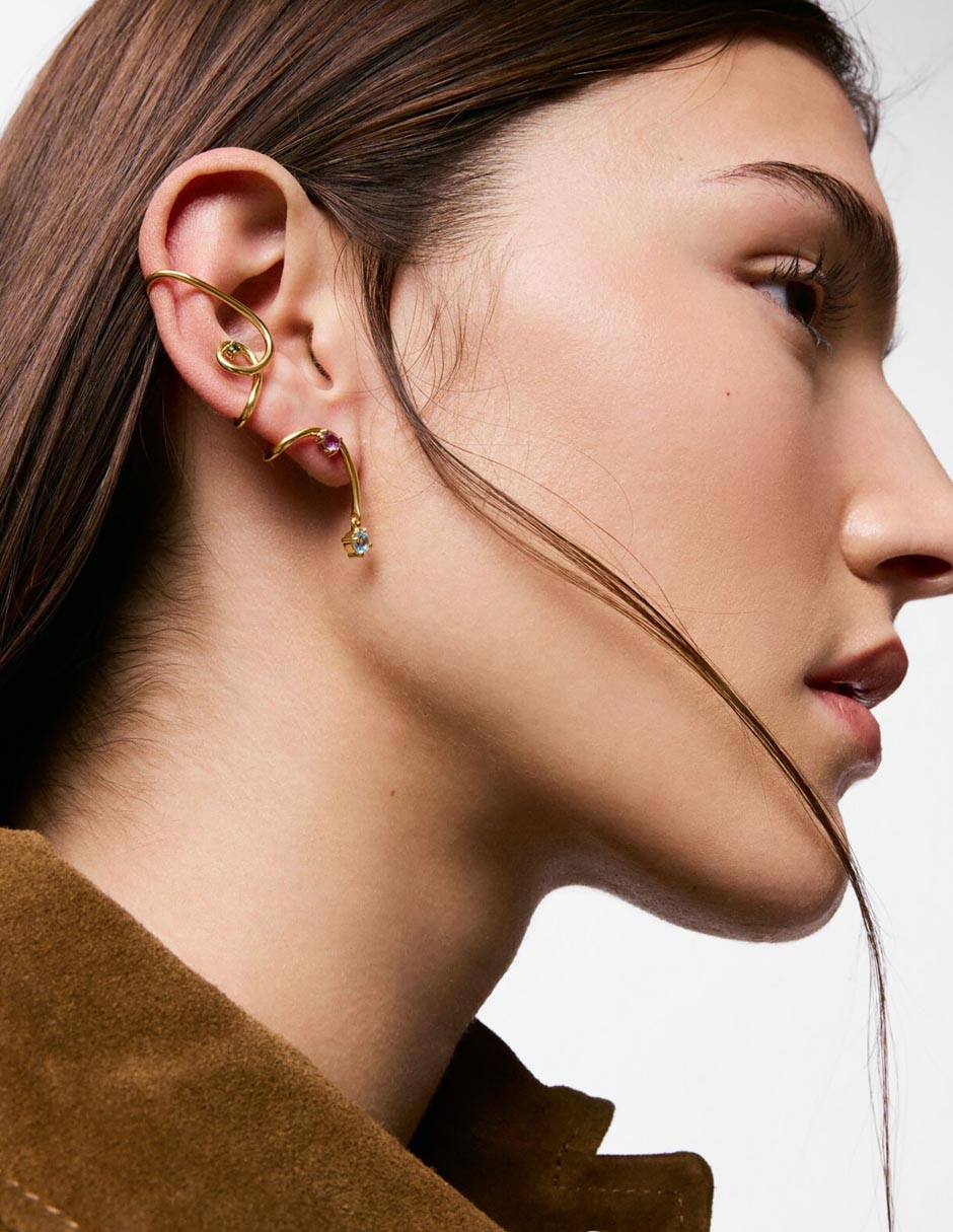 Arete individual Lio de plata P 925 con acabado baño de oro amatista 3