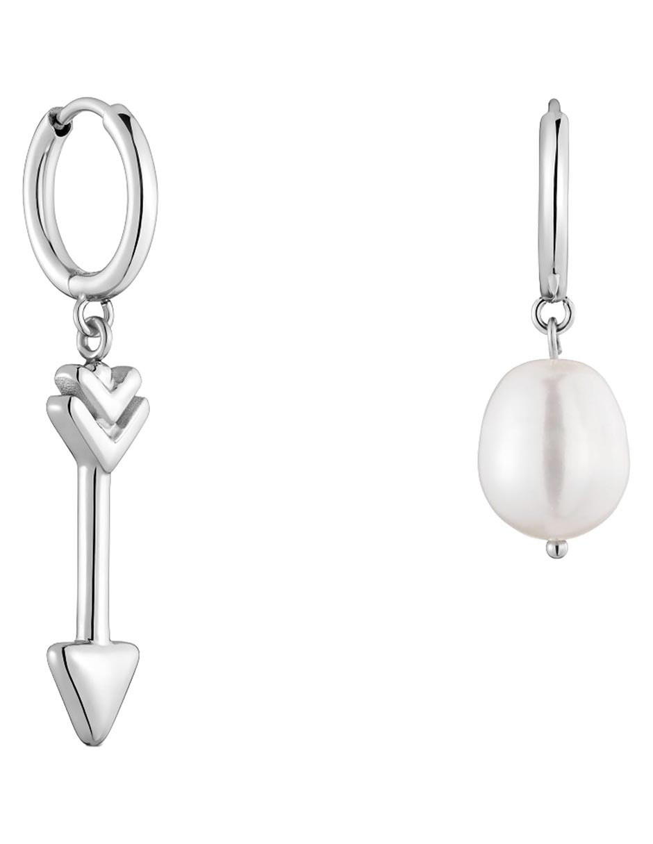 Aretes huggies Charming con acabado brillante perla