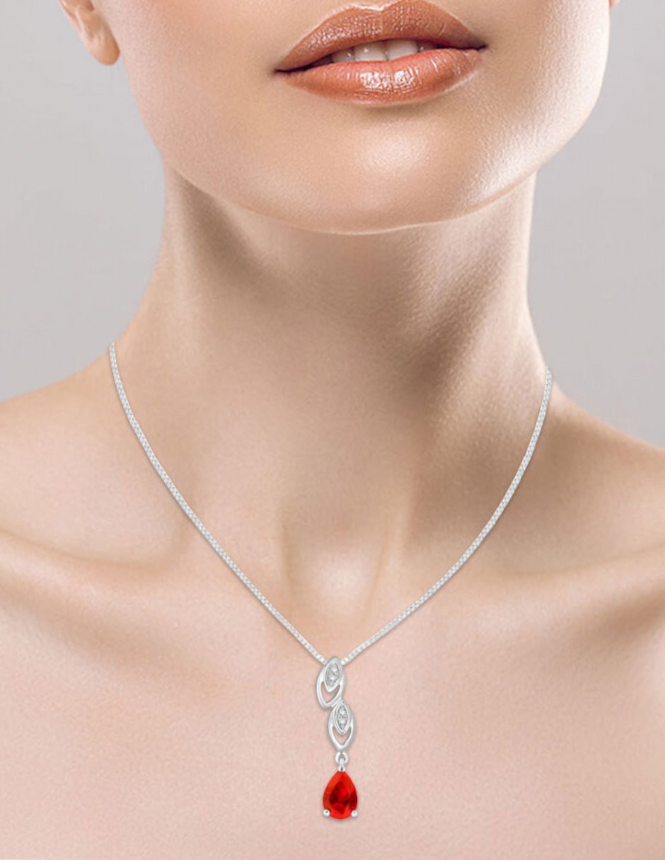 Collar con dije Serena de oro 14 K 2