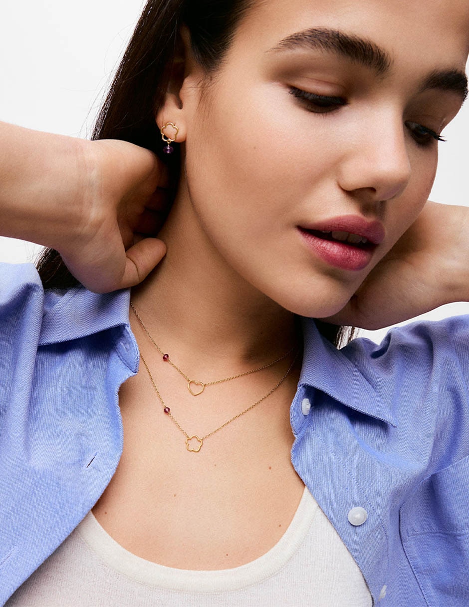 Collar con dije corazón Silueta de oro amarillo 9 K