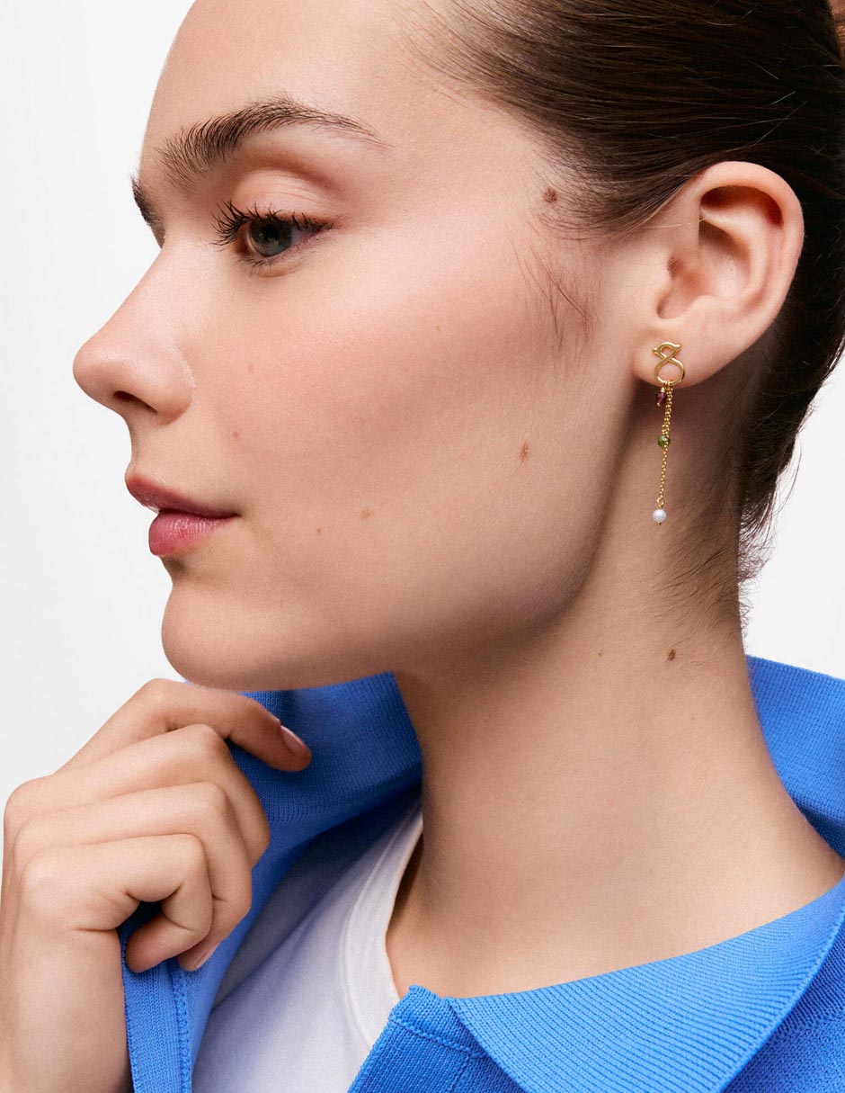 Aretes largos Infinity de Oro 9 K con acabado brillante Amatista y rubí 4