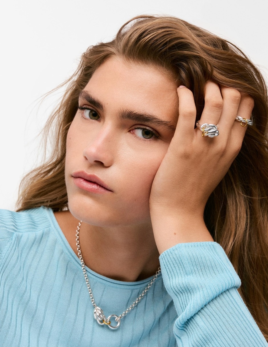Anillo Tous Lia con acabado baño de oro 9 K 2